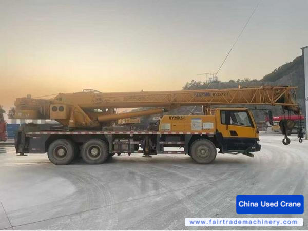 Buy XCMG 25K5 Used Crane / 1